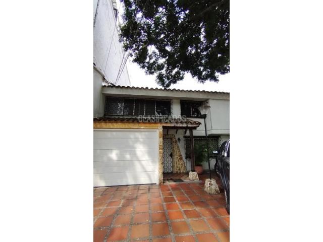 Casas, Venta en Prados del Norte