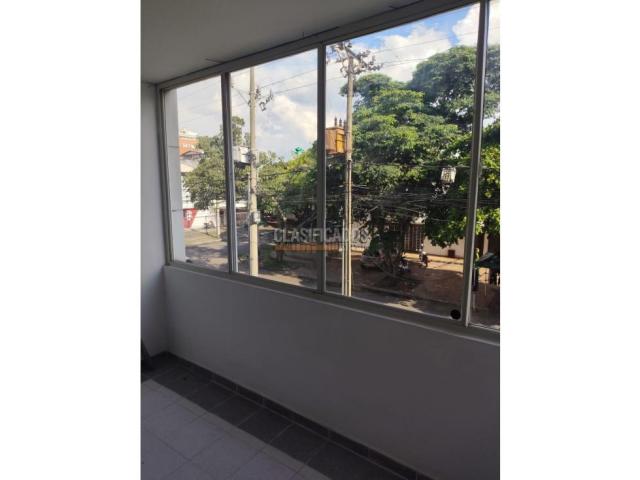 Edificios, Alquiler en San Vicente