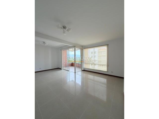 Apartamentos, Venta en Pance