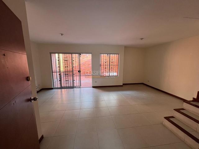 Casas, Venta en La Hacienda