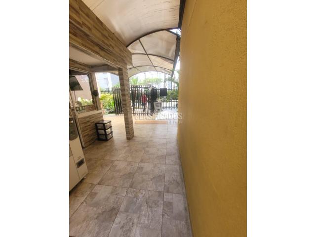 Apartamentos, Venta en Valle del Lili