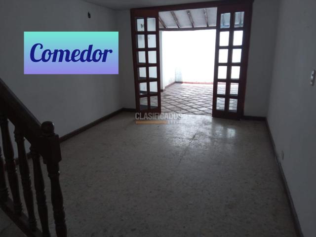 Casas, Alquiler en Prados del Norte