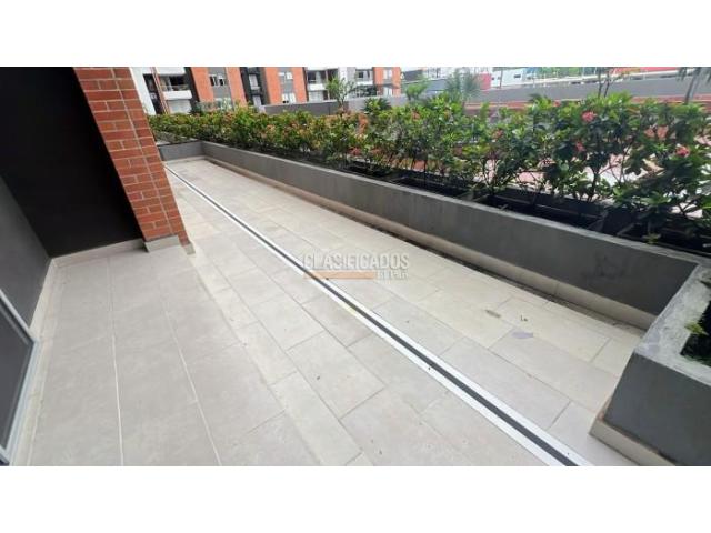 Apartamentos, Venta en Valle del Lili