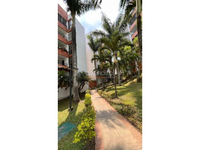 Apartamentos, Venta en Altos de Guadalupe