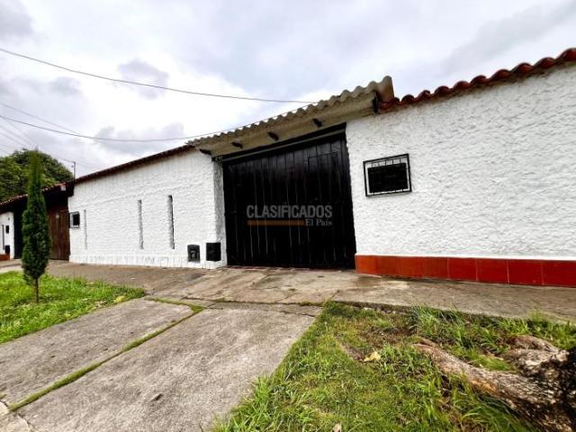 Casas, Venta en El Refugio