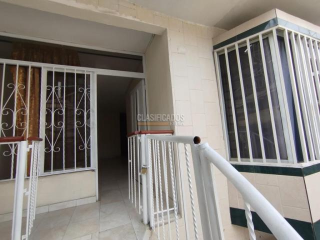 Apartamentos, Alquiler en Puente del Comercio