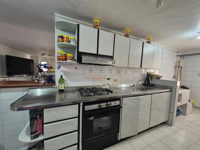 Apartamentos, Venta en Santa Mónica Residencial