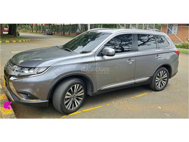 Mitsubishi Outlander 2021