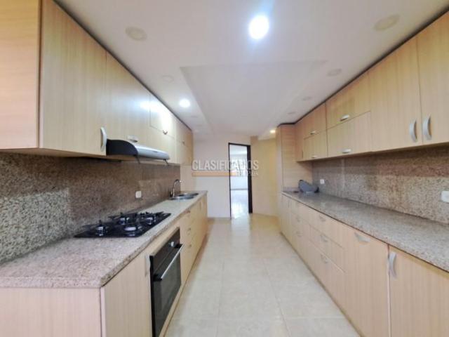 Apartamentos, Venta en Prados del Norte