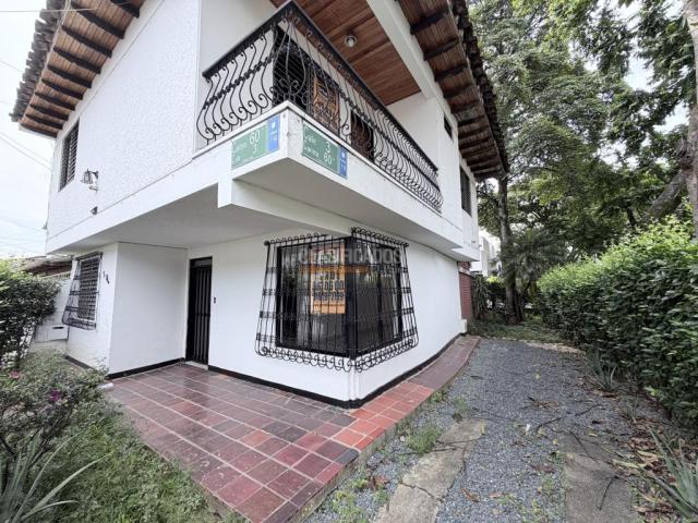 Casas, Venta en Pampalinda