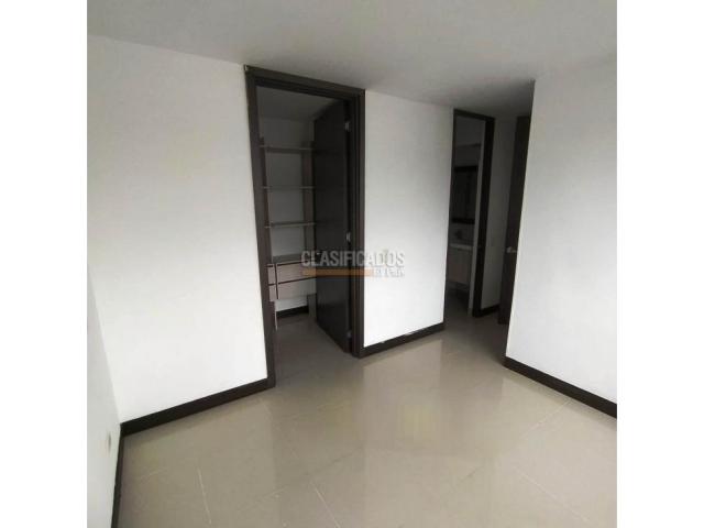 Apartamentos, Venta en Valle del Lili