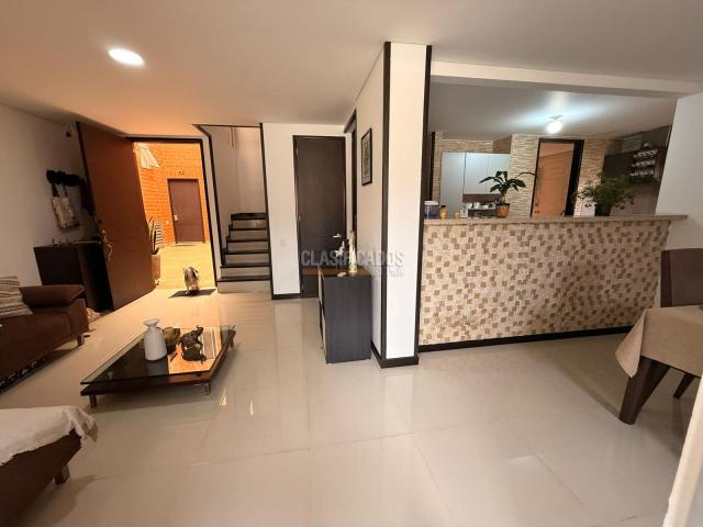 Casas, Venta en Las Quintas de Don Simón