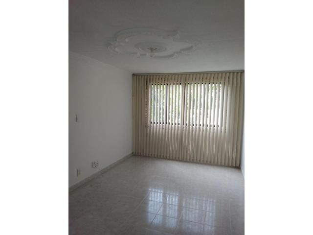 Apartamentos, Venta en Cañaverales