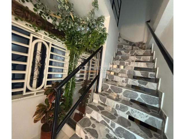 Edificios, Venta en Salomia