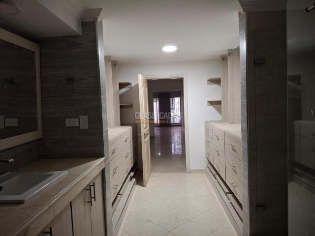 Casas, Venta en El Limonar