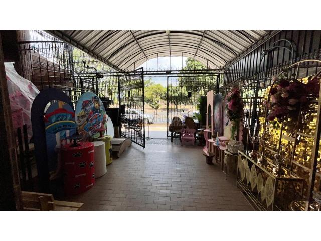 Edificios, Venta en Ulpiano Lloreda