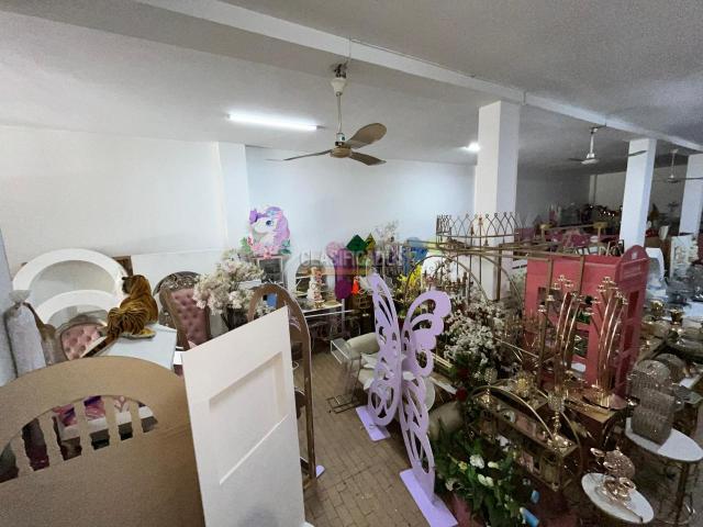 Edificios, Venta en Ulpiano Lloreda