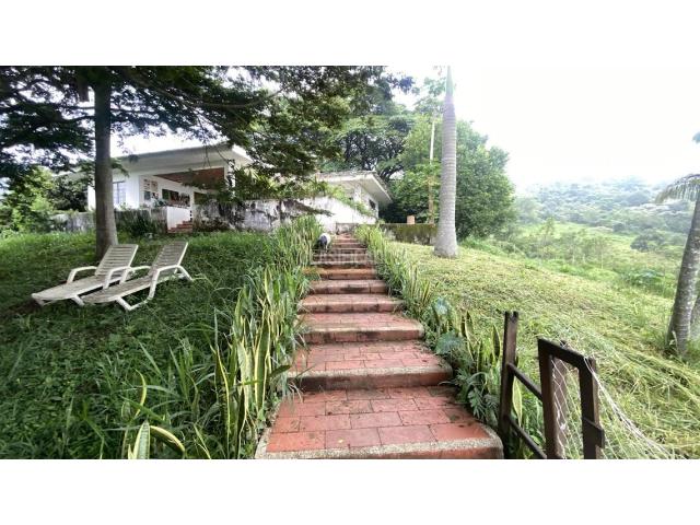 Fincas y Casas Campestres, Venta en Yumbo