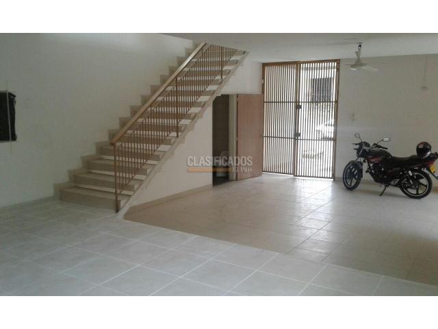 Casas, Alquiler en Santa Mónica Residencial