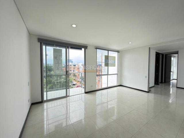 Apartamentos, Venta en Valle del Lili