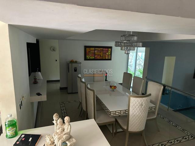 Casas, Venta en Ciudad Jardín