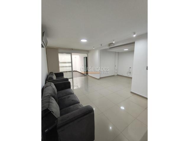 Casas, Venta en Ciudad Jardín