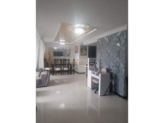 Apartamentos, Venta en Valle del Lili