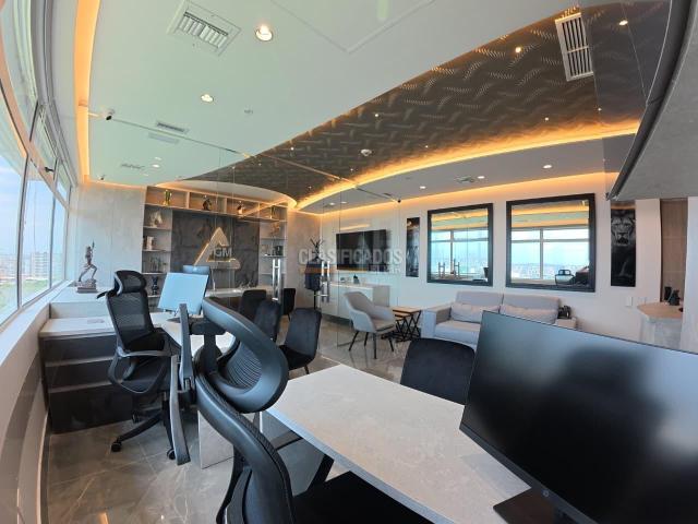 Oficinas y Consultorios, Venta en San Joaquín