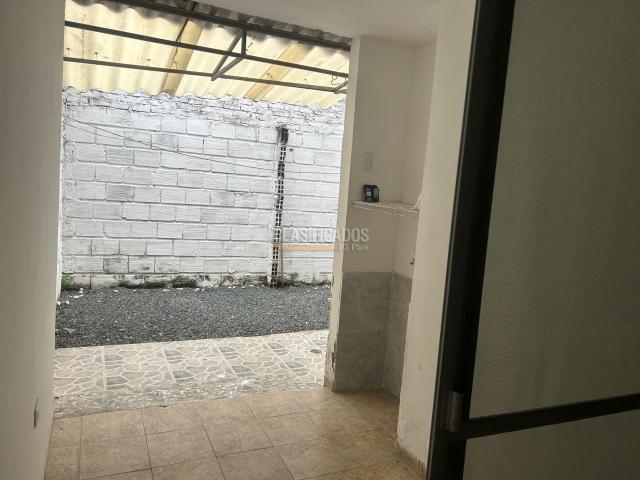 Apartaestudios, Alquiler en Gran Limonar