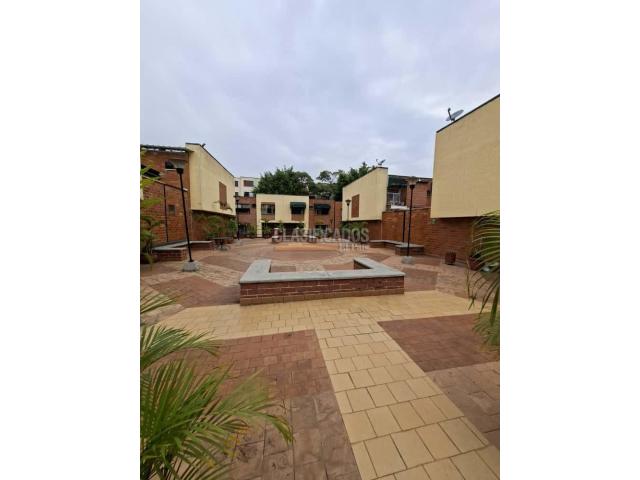 Casas, Venta en Cañaverales