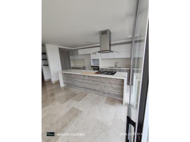 Apartamentos, Venta en Ciudad Jardín