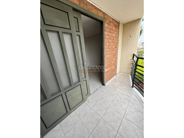 Apartamentos, Alquiler en Alameda