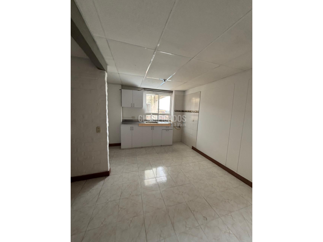 Apartamentos, Alquiler en Alameda