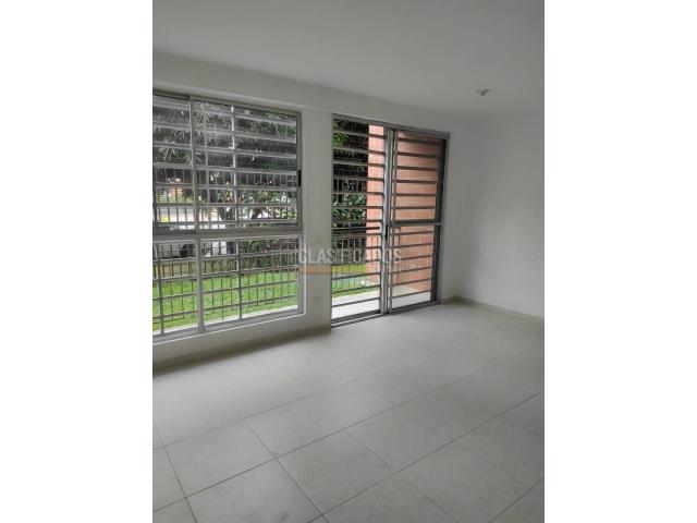 Apartamentos, Alquiler en Valle del Lili