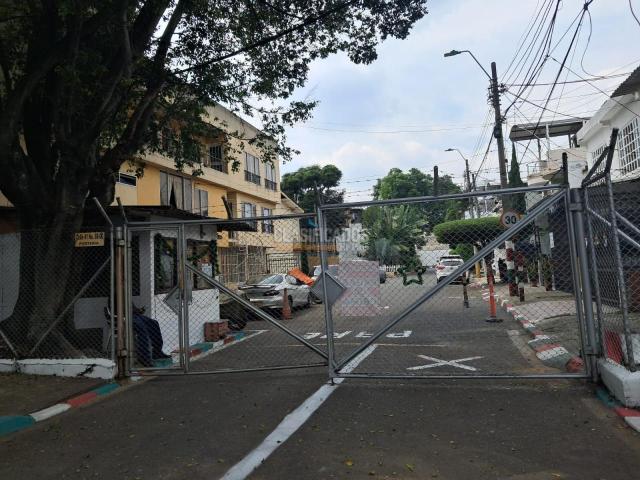 Apartamentos, Alquiler en La Esmeralda