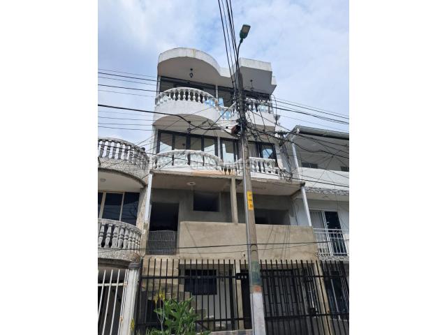 Apartamentos, Alquiler en La Esmeralda