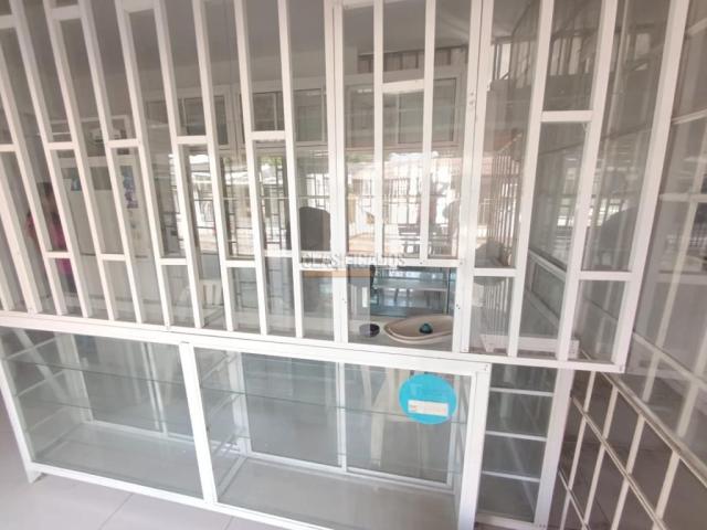 Locales y Bodegas, Alquiler en Soledad