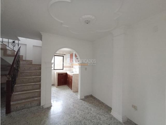 Casas, Alquiler en Terrón Colorado