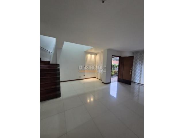 Casas, Venta en San Joaquín