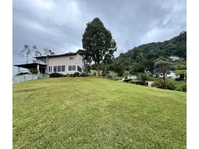 Fincas y Casas Campestres, Venta en Yumbo