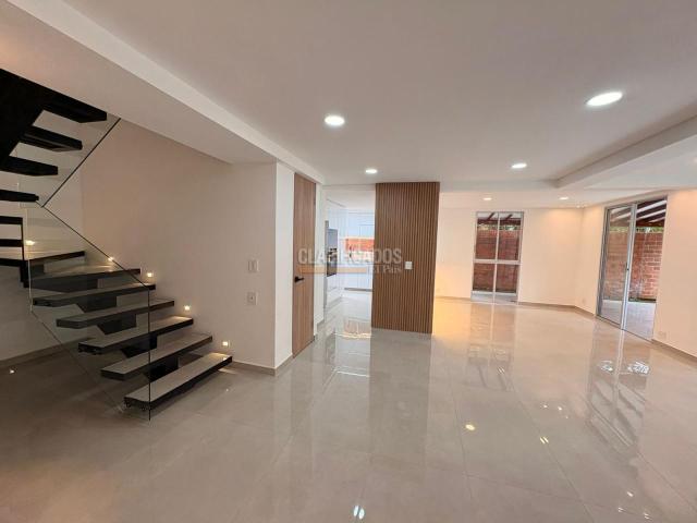 Casas, Alquiler en Pance