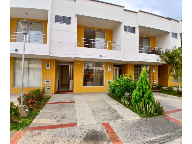 Casas, Alquiler en Pereira