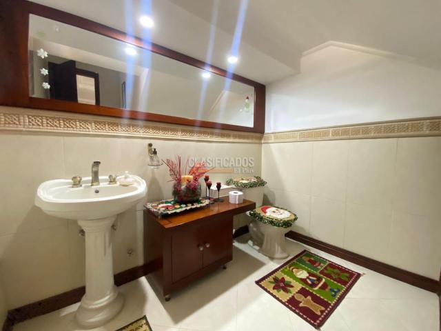 Casas, Venta en Ciudad Jardín