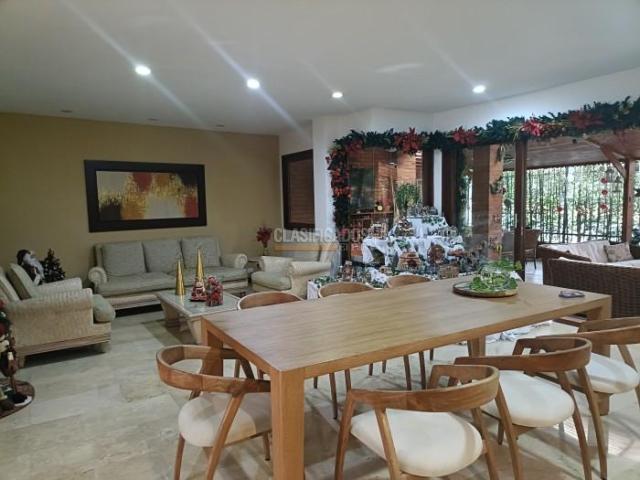 Casas, Venta en Ciudad Jardín