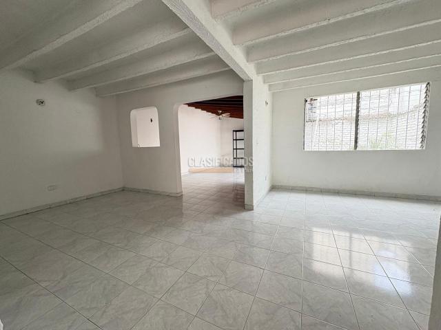 Casas, Venta en La Flora