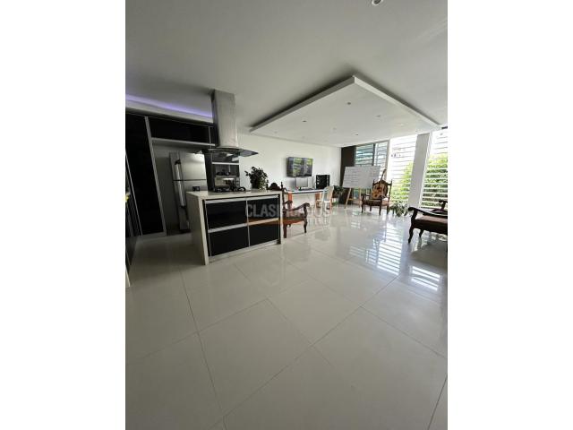 Apartamentos, Venta en Los Andes