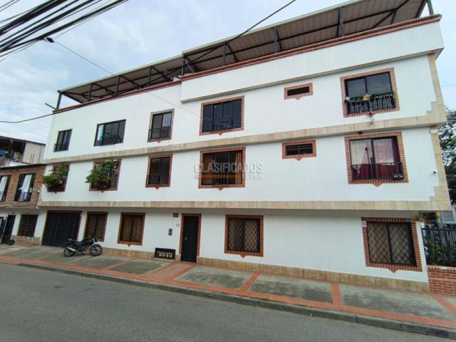 Apartamentos, Alquiler en Francisco Eladio Ramírez