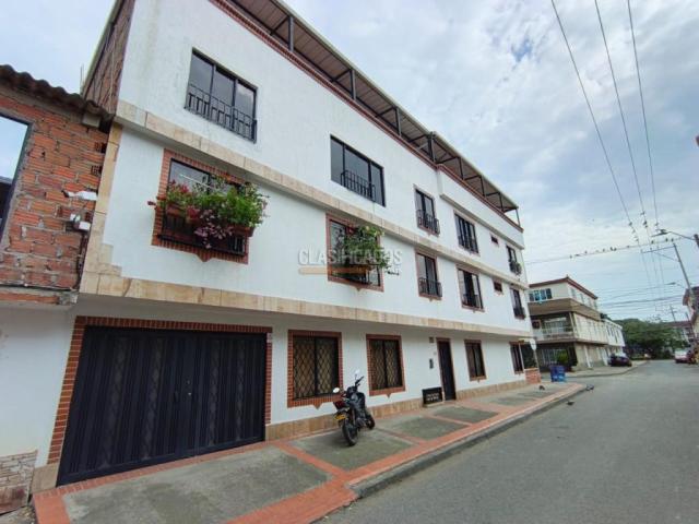 Apartamentos, Alquiler en Francisco Eladio Ramírez