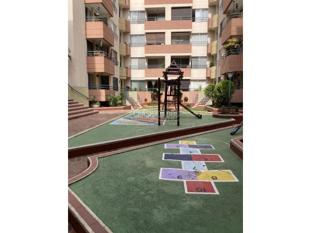 Apartamentos, Venta en Bella Suiza