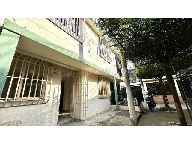 Casas, Venta en Santa Bárbara